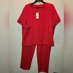 *NWT* Alfani athleisure set in "Real Red," Size 2X